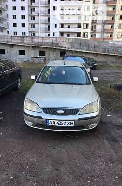 Лифтбек Ford Mondeo 2004 в 