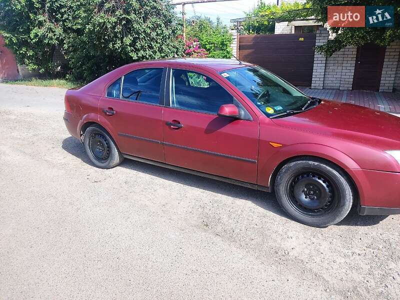 Ліфтбек Ford Mondeo 2000 в Одесі