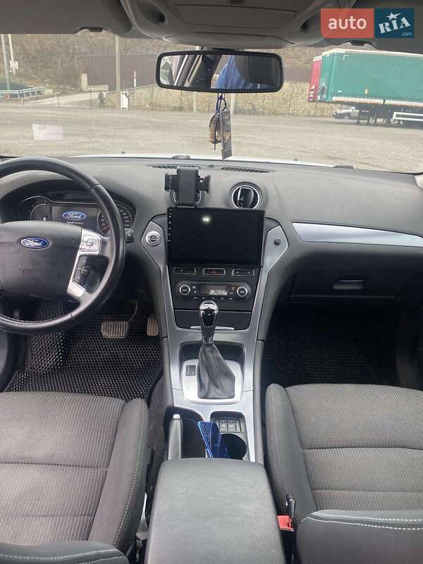 Седан Ford Mondeo 2011 в Тернополі