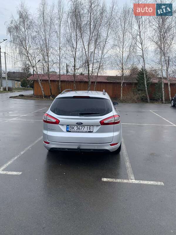 Универсал Ford Mondeo 2011 в Ровно