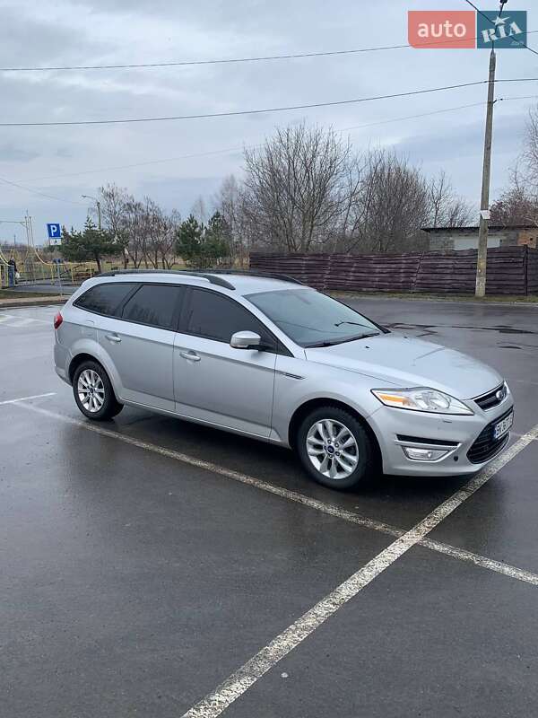 Универсал Ford Mondeo 2011 в Ровно