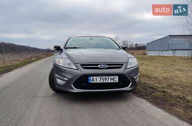 Седан Ford Mondeo 2012 в Березане