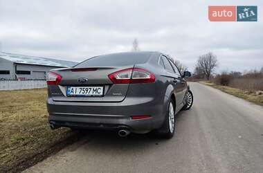 Седан Ford Mondeo 2012 в Березане