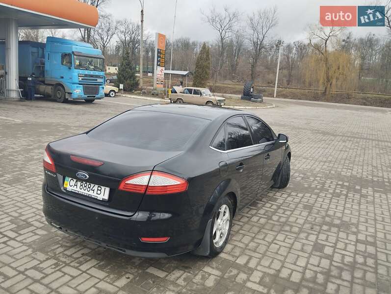 Седан Ford Mondeo 2010 в Золотоноше