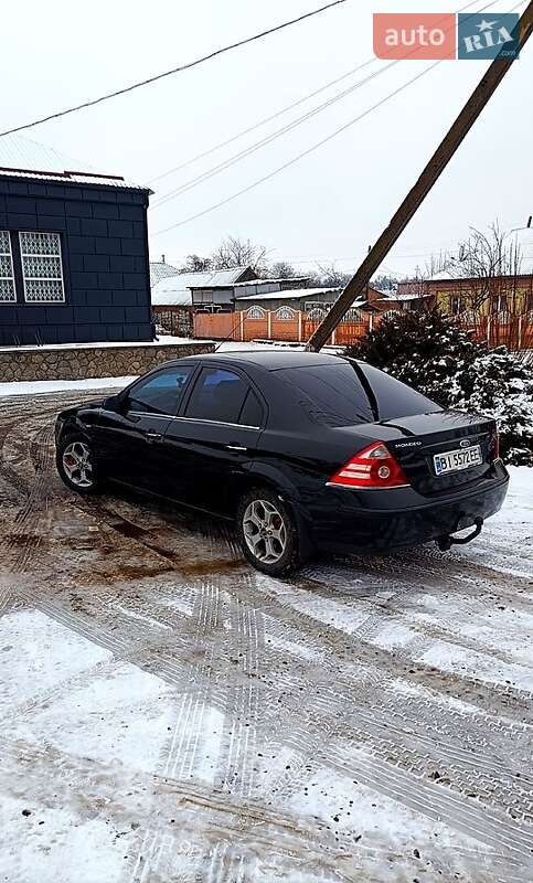 Седан Ford Mondeo 2005 в Пирятине