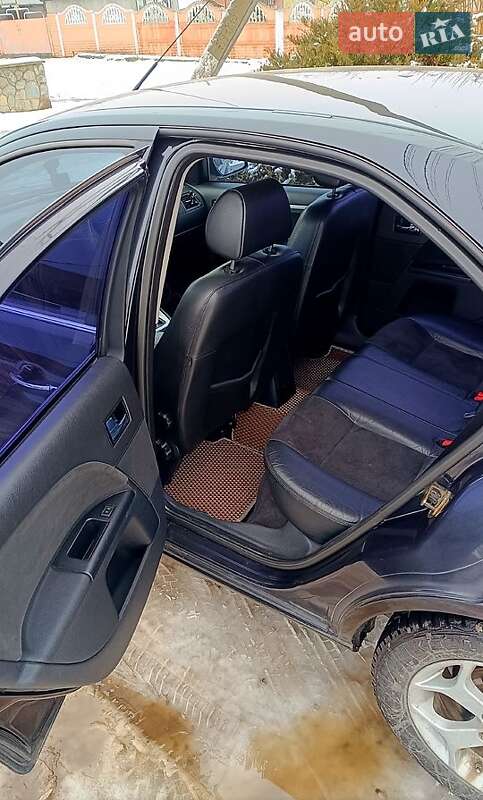 Седан Ford Mondeo 2005 в Пирятине