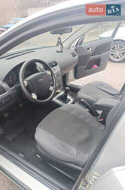 Седан Ford Mondeo 2004 в Одессе