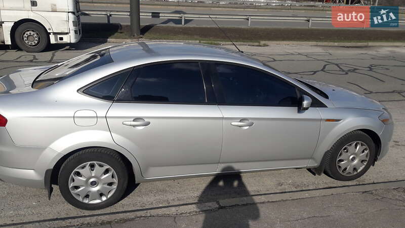 Седан Ford Mondeo 2010 в Києві