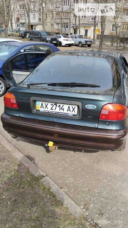 Лифтбек Ford Mondeo 1993 в Ужгороде фото 4 Лифтбек Ford Mondeo 1993 в Ужгороде