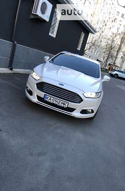 Седан Ford Mondeo 2016 в Южноукраинске