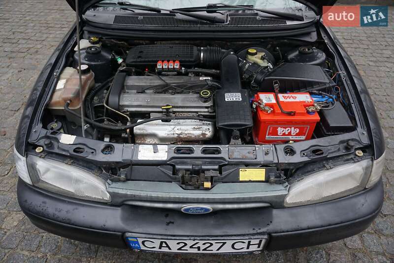 Лифтбек Ford Mondeo 1994 в Черкассах фото 6 Лифтбек Ford Mondeo 1994 в Черкассах