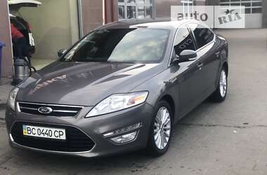 Седан Ford Mondeo 2012 в Гайвороні