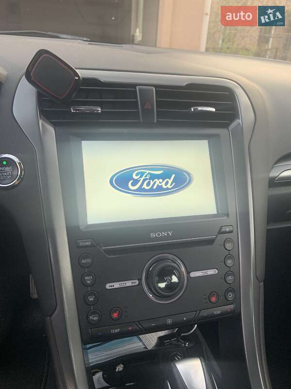 Седан Ford Mondeo 2016 в Киеве