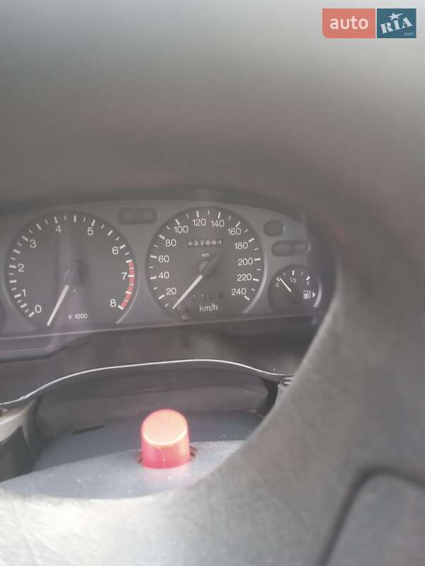 Седан Ford Mondeo 1993 в Деражне фото 4 Седан Ford Mondeo 1993 в Деражне