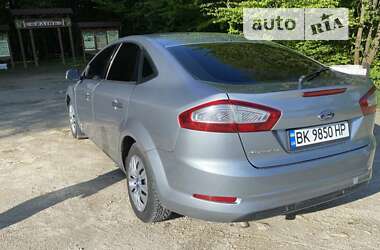 Лифтбек Ford Mondeo 2012 в Рогатине