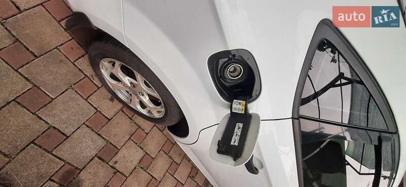 Ліфтбек Ford Mondeo 2013 в Кривому Розі