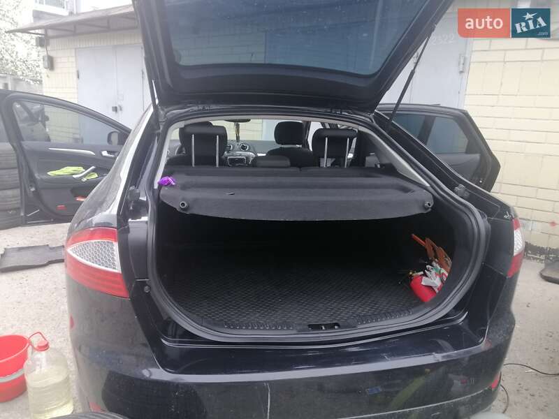 Лифтбек Ford Mondeo 2008 в Киеве