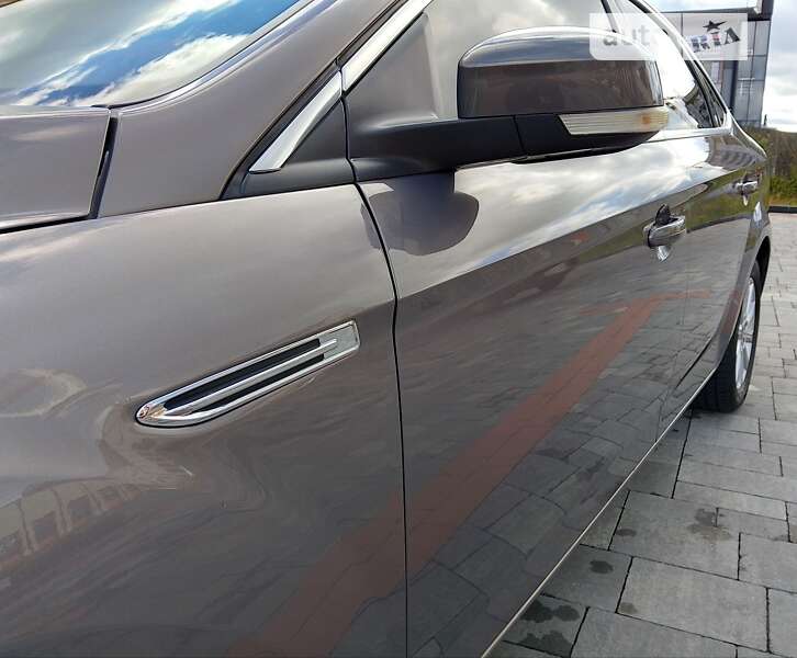 Седан Ford Mondeo 2012 в Хусте