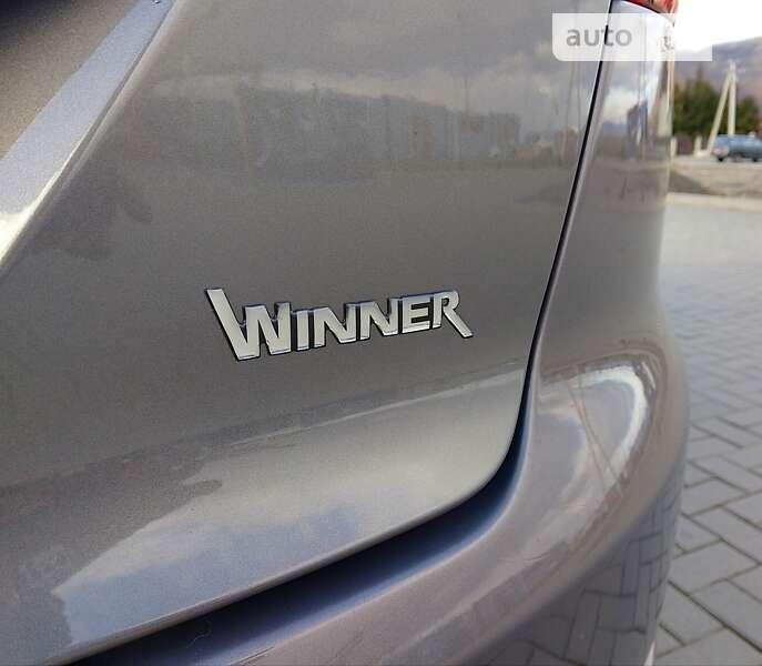 Седан Ford Mondeo 2012 в Хусте