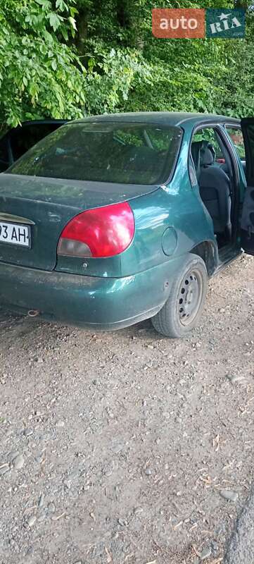 Седан Ford Mondeo 1996 в Жидачове
