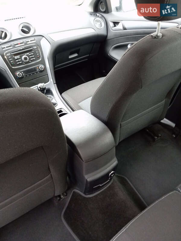 Лифтбек Ford Mondeo 2014 в Житомире фото 11 Лифтбек Ford Mondeo 2014 в Житомире