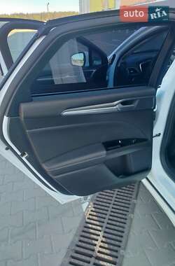 Лифтбек Ford Mondeo 2018 в 