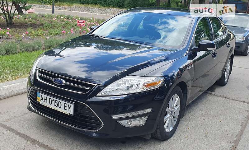 Седан Ford Mondeo 2011 в Кропивницком