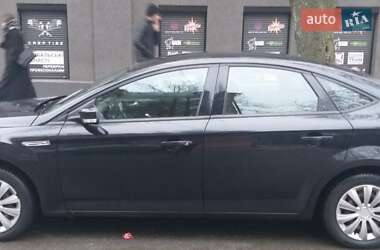 Седан Ford Mondeo 2013 в 