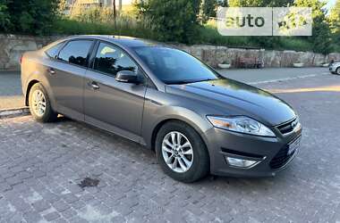 Седан Ford Mondeo 2011 в Подволочиске