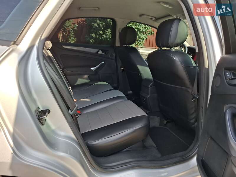 Лифтбек Ford Mondeo 2012 в Киеве