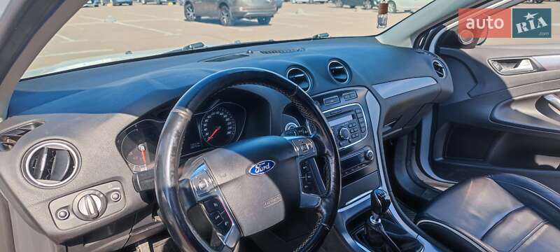 Універсал Ford Mondeo 2012 в Житомирі