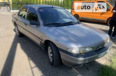 Седан Ford Mondeo 1993 в Трускавці