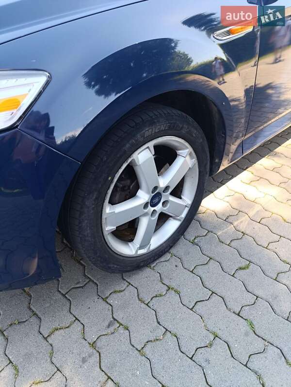 Лифтбек Ford Mondeo 2010 в Моршине
