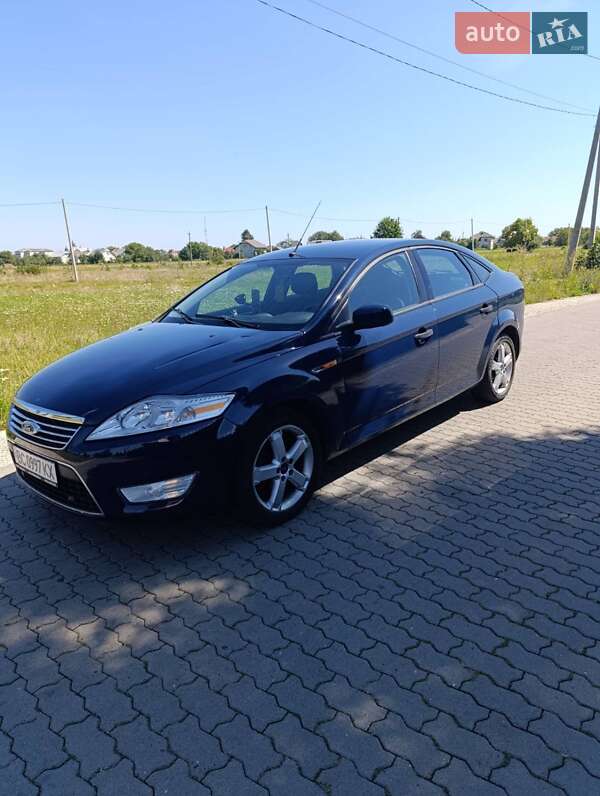 Лифтбек Ford Mondeo 2010 в Моршине