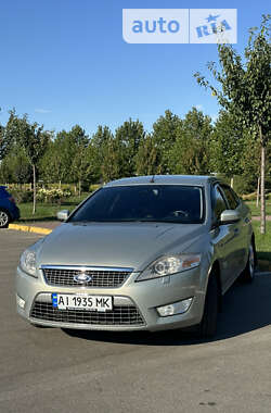 Седан Ford Mondeo 2010 в Ірпені