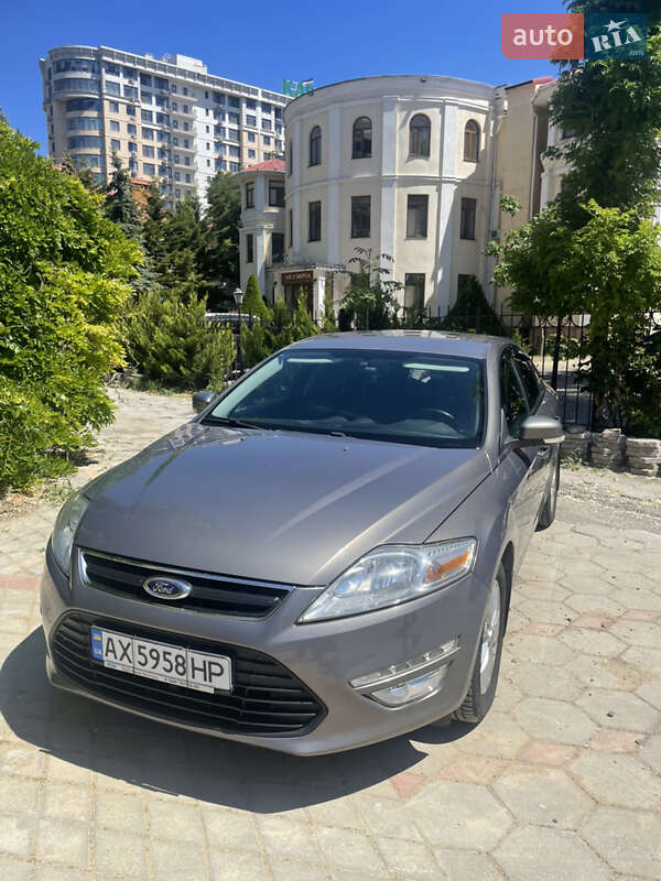 Седан Ford Mondeo 2012 в Одессе