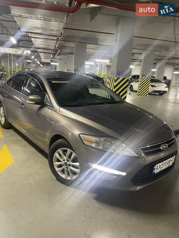 Седан Ford Mondeo 2012 в Одессе