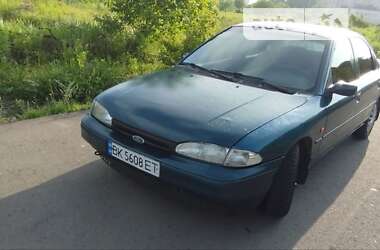 Седан Ford Mondeo 1994 в Рівному