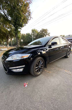 Седан Ford Mondeo 2012 в Чернігові