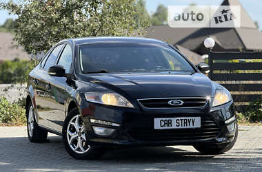 Седан Ford Mondeo 2013 в Стрию