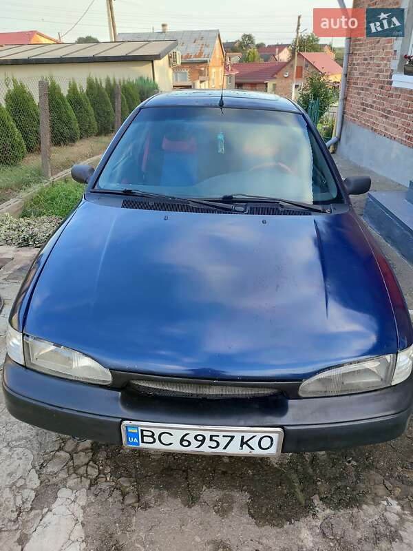 Седан Ford Mondeo 1993 в Шептицькому
