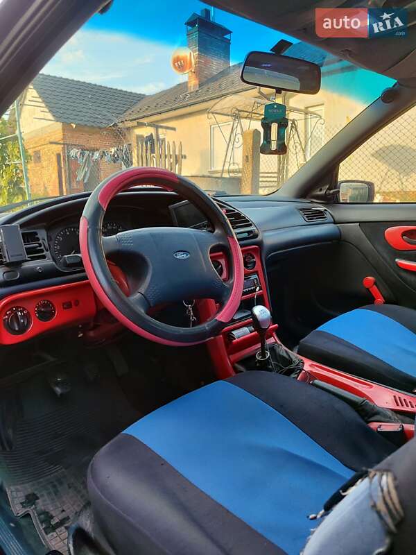 Седан Ford Mondeo 1993 в Шептицькому