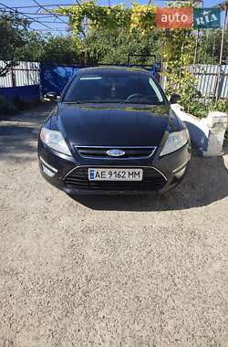 Седан Ford Mondeo 2011 в 