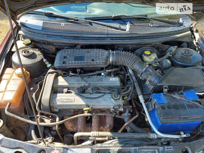 Ліфтбек Ford Mondeo 1995 в Гайсину