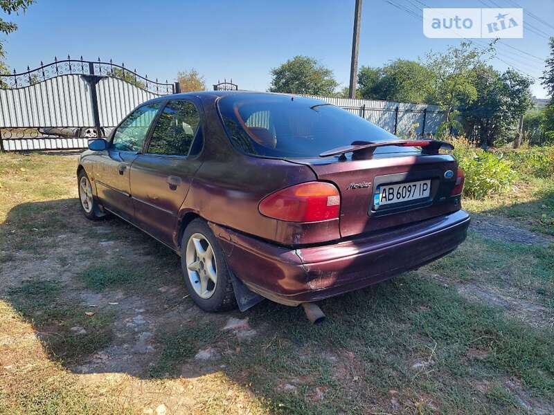 Ліфтбек Ford Mondeo 1995 в Гайсину