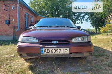 Лифтбек Ford Mondeo 1995 в Гайсине