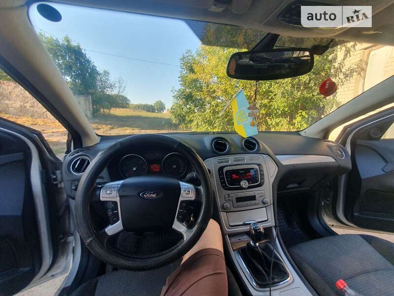 Лифтбек Ford Mondeo 2008 в Песчанке