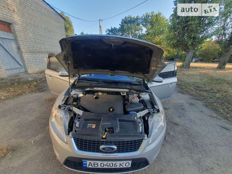 Лифтбек Ford Mondeo 2008 в Песчанке
