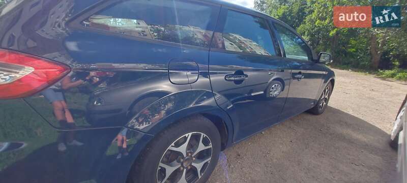 Универсал Ford Mondeo 2011 в Калуше
