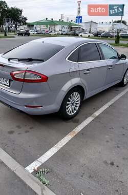 Лифтбек Ford Mondeo 2012 в Умани